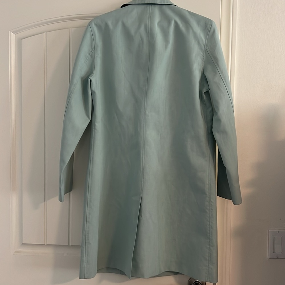 Beautiful Coat - Picture 5 of 6